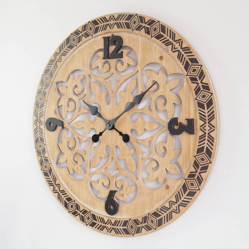 Hot Selling Engraving Decorated Cheap Clock